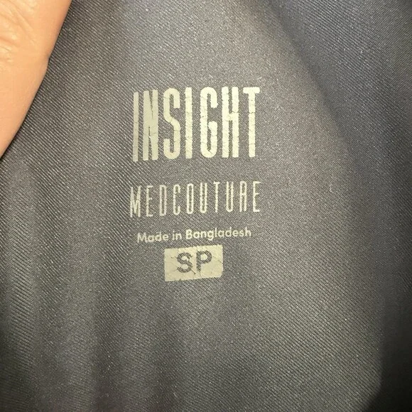 Med Couture Insight Gray Jogger Scrubs Medium Petite Pants EUC - Picture 10 of 10